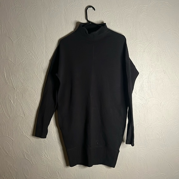 183. Lululemon Call for Cozy Dress size 6 in black - Picture 5 of 10